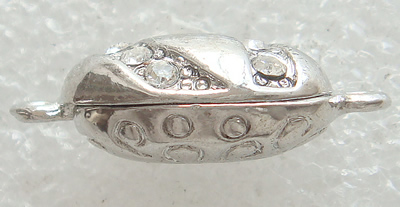 Fermoir magnétique en alliage de zinc, ovale, Plaquage normal, épaisseur de bordé plus de 3μm & avec les strass de Moyen-Orient & à un fil, plus de couleurs à choisir, 16x8x8mm, Trou:Environ 1.5mm, Vendu par PC