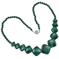 Collier en malachite, laiton Fermoir à cliquet, losange, naturel, 5mm Environ 17 pouce, Vendu par brin