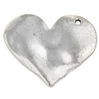 Colgantes de Aleación de Zinc en Forma de Corazón, chapado en color de plata antigua, libre de níquel, plomo & cadmio, 33x28x3.5mm, agujero:aproximado 2mm, aproximado 110PCs/KG, Vendido por KG