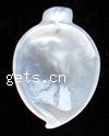 White Shell Pendant Flower 11x16mm