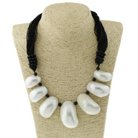 coquille blanche collier, avec corde en nylon, naturel 15- Environ 21 pouce, Vendu par brin