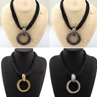 Gewachster Hanf Halsband, Zinklegierung, mit Gewachste Hanfschnur, mit Verlängerungskettchen von 5cm, Kreisring, plattiert, Multi-Strang, keine, frei von Nickel, Blei & Kadmium, 47x42mm, Länge:ca. 27.5 ZollInch, verkauft von Strang