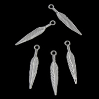 Colgantes de Aleación de Zinc en Forma Hoja, chapado en color de plata, libre de plomo & cadmio, 4.5x28x1mm, agujero:aproximado 1.5mm, 50PCs/Bolsa, Vendido por Bolsa