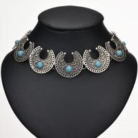 Mode Collier Choker, alliage de zinc, avec turquoise synthétique, laiton fermoir homard, avec 5cm chaînes de rallonge, lune, Plaqué de couleur d'argent, sans plomb et cadmium, 31mm Environ 13.5 pouce, Vendu par brin