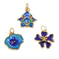 Cloisonné colgante, Flor, chapado en color dorado, diferentes estilos para la opción & esmalte, libre de níquel, plomo & cadmio, agujero:aproximado 3.5-4mm, Vendido por UD