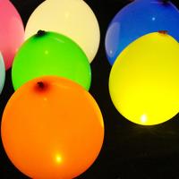 Nylon Luftballon, LatexMilchsaft, LED, Zufällige Farbe, 330mm, verkauft von PC