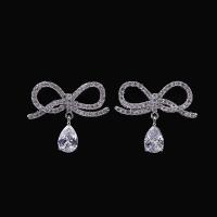 Boucles d'oreilles en laiton zircon cubique, Noeud papillon, Plaqué de platine, pavé de micro zircon & pour femme, protéger l'environnement, sans nickel, plomb et cadmium, 20mm, Vendu par paire