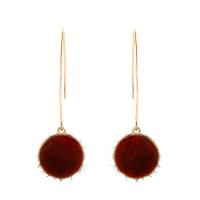 Boucles d'oreilles Pom Pom Duveteux, alliage de zinc, avec Peluche, fer boucle d'oreille crochet, Placage de couleur d'or, pour femme, plus de couleurs à choisir, sans plomb et cadmium Vendu par paire