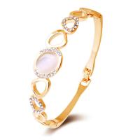 alliage de zinc bracelet ordinaire, avec Oeil de chat, Plaqué d'or, pour femme & avec strass, plus de couleurs à choisir, Diamètre inté Environ 54mm, Vendu par PC