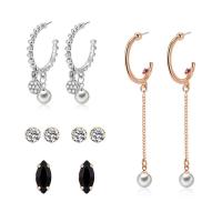 alliage de zinc Boucles d'oreilles, avec Plastique ABS perle, acier inoxydable puce boucle d'oreille, Placage, pour femme & avec strass & mélangé, sans plomb et cadmium Vendu par lot