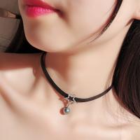 Mode Collier Choker, laiton, avec Shell Pearl & Ciré Nylon, Placage de couleur argentée, pour femme & avec strass Environ 10 pouce, Vendu par brin