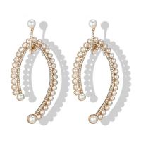 Boucle d'oreille en alliage de zinc en plastique perle, avec Plastique ABS perle, acier inoxydable puce boucle d'oreille, Placage de couleur d'or, pour femme & avec strass, sans plomb et cadmium Vendu par paire