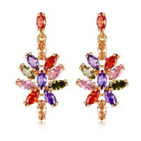 Boucles d'oreilles en laiton zircon cubique, fleur, Plaqué d'or rose, sans bouchon & pour femme & avec zircone cubique Vendu par paire