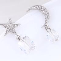 laiton Boucles d'oreilles asymétriques, Lune et Etoile, Plaqué de platine, pavé de micro zircon & pour femme, protéger l'environnement, sans nickel, plomb et cadmium - Vendu par paire