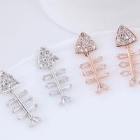 Boucles d'oreilles en laiton zircon cubique, Squelette de poisson, Placage, pour femme & avec zircone cubique, plus de couleurs à choisir, protéger l'environnement, sans nickel, plomb et cadmium Vendu par paire