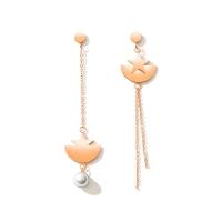 Acier titane Boucles d'oreilles asymétriques, avec perle de verre, étoile, Plaqué de couleur d'or rose, pour femme, 7mm, 15mm, Vendu par paire