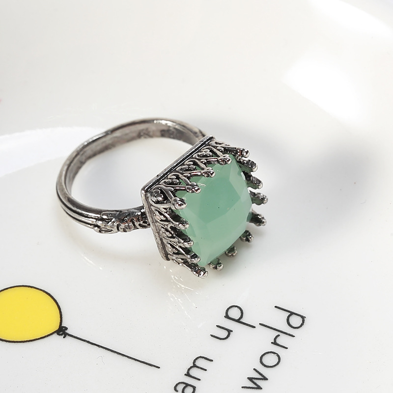 Zinklegierung Fingerring, mit Peridot Stein, Pistole schwarz plattiert, verschiedene Größen vorhanden & für Frau, verkauft von PC