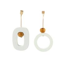 alliage de zinc Boucles d'oreilles asymétriques, avec bois, argent pur puce boucle d'oreille, Motif géométrique, Placage de couleur d'or, sans bouchon & pour femme, 63mm, Vendu par paire