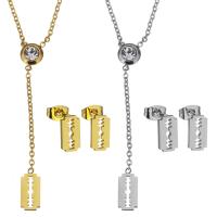 Bijoux strass en acier inoxydable Set, boucle d'oreille & collier, avec 2Inch chaînes de rallonge, Razor Blade, Placage, chaîne ovale & pour femme & avec strass, plus de couleurs à choisir 1.5mm Environ 16 pouce, Vendu par fixé