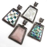 Pendentif coquille En alliage de zinc, avec document de coquille d'ormeau & coquille blanche & quartz rose, trapèze, Plaqué de couleur d'argent, différents matériaux pour le choix Environ Vendu par PC