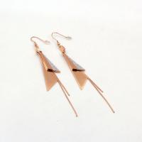 Boucles d'oreilles en acier titane, triangle, Plaqué de couleur d'or rose, pour femme Vendu par lot