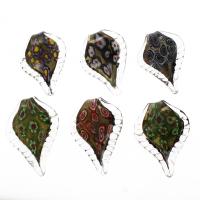 Pendentifs Murano fleur intérieur, chalumeau, feuille, sable d'or & fleur intérieure, couleurs mélangées Environ 9mm îte, Vendu par boîte