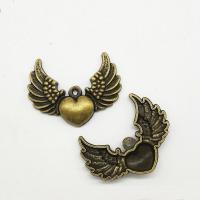 Aile en forme de pendentifs en alliage de Zinc, Coeur avec des ailes, Plaqué de couleur de bronze antique Environ 2mm Vendu par sac