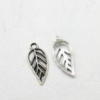 Pendentifs feuilles en alliage de zinc , Plaqué de couleur d'argent, creux Environ 2mm Vendu par sac