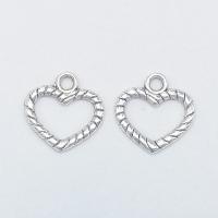 Colgantes de Aleación de Zinc en Forma de Corazón, chapado en color de plata antigua, 17x17x1.8mm, agujero:aproximado 2mm, 100PCs/Bolsa, Vendido por Bolsa