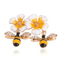 Zinc Alloy Jewelry Brooch, Bee, gold color plated, for woman & with rhinestone, 39*52mm 