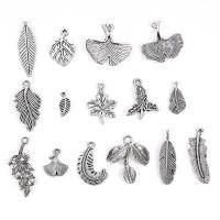 Pendentifs feuilles en alliage de zinc , Placage, mélangé, argent, 33*14mm Environ 2mm, 15/sac, Vendu par sac