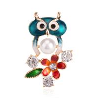 Rhinestone Zinc Alloy Brooch, with Plastic Pearl, Owl, gold color plated, for woman & with rhinestone, 45*27mm 