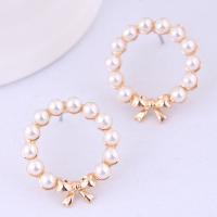 Pendientes de Perno de Aleación de Zinc, con Perlas plásticas, acero inoxidable aguja de pendiente, chapado en color dorado, para mujer, Blanco, 18mm, Vendido por Par