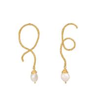 Zinc Alloy Asymmetric Earrings, with ABS Plastic Pearl, gold color plated, handmade & for woman 