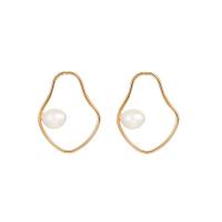 Pendientes de Perno de Aleación de Zinc, con Perlas de plástico ABS, chapado en color dorado, para mujer, 30x39mm, Vendido por Par