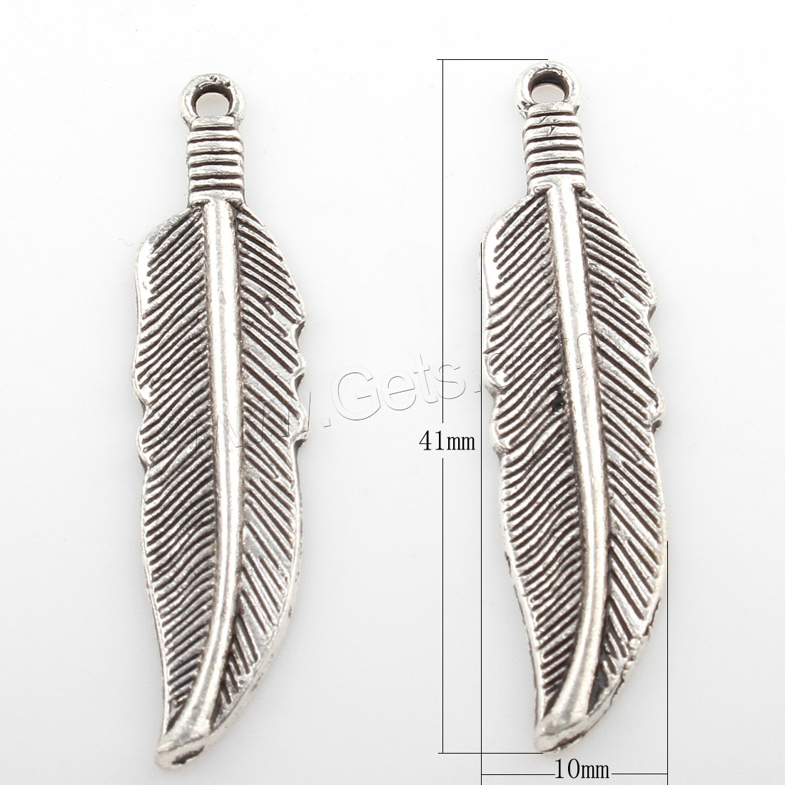 Pendentifs plume en alliage de zinc, forme de plume, Placage, plus de couleurs à choisir, 10*41mm, Trou:Environ 2mm, Environ 178PC/sac, Vendu par sac