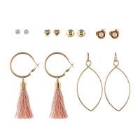 alliage de zinc Boucles d'oreilles, Boucle d’oreille stud & boucle d'oreille, avec perle de plastique, Plaqué d'or, pour femme & avec strass, 6~76mm, Vendu par fixé