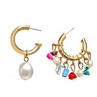 Zinc Alloy Asymmetric Earrings, with Natural Stone & Plastic Pearl, for woman, golden, 2.6cmx3.8cm,4cmX4.3cm 