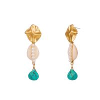 Boucle d'oreille en alliage de zinc en plastique perle, avec Plastique ABS perle & turquoise synthétique & coquille, coquille, Placage de couleur d'or, pour femme, vert Vendu par paire