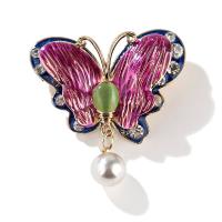 Broche de diamantes de imitación de la aleación de Zinc, con Perlas plásticas, Mariposa, chapado, para mujer & esmalte & con diamantes de imitación, 45x50mm, Vendido por UD