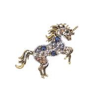 Broche de diamantes de imitación de la aleación de Zinc, Unicornio, chapado en color dorado, Joyería & para mujer & con diamantes de imitación, más colores para la opción, 82x59mm, Vendido por UD