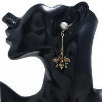 Boucle d'oreille en alliage de zinc en plastique perle, avec perle de plastique, abeille, Placage, bijoux de mode & pour femme & avec strass, Or, Vendu par paire