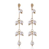 Boucle d'oreille en alliage de zinc en plastique perle, avec perle de plastique, acier inoxydable puce boucle d'oreille, Placage de couleur d'or, bijoux de mode & pour femme, 85mm, Vendu par paire