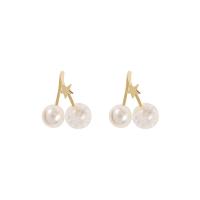 Boucle d'oreille en alliage de zinc en plastique perle, avec Plastique ABS perle, cerise, Placage de couleur d'or, pour femme, blanc Vendu par paire