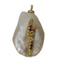 pendentif en laiton de perle d'eau douce cultivée, avec perle d'eau douce cultivée, Placage de couleur d'or, pavé de micro zircon Environ 1.5mm, Vendu par PC