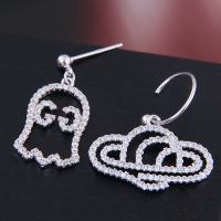 laiton Boucles d'oreilles asymétriques, Placage, pavé de micro zircon & pour femme, argent, 28*24mm ,24*13mm, Vendu par paire