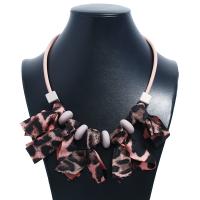 tissu collier, avec cordon en cuir, Placage, bijoux de mode & pour femme Vendu par lot