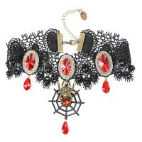 lacet Collier Tour de cou, avec cristal & strass de résine & alliage de zinc, Plaqué de couleur de bronze antique, pour femme & creux, noir et rouge Environ 14.6 pouce, Vendu par brin