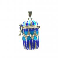 Pendentifs de Émail laiton , Placage de couleur platine, Il pourrait être ouvert et des perles pourraient être mises à l’intérieur. & émail, bleu, 14*28mm, Vendu par PC