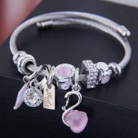 Europeo pulseras de cristal mixto, aleación de zinc, con acero inoxidable, chapado en color de plata, para mujer & esmalte & con diamantes de imitación, más colores para la opción, diámetro interior:aproximado 55mm, Vendido por UD